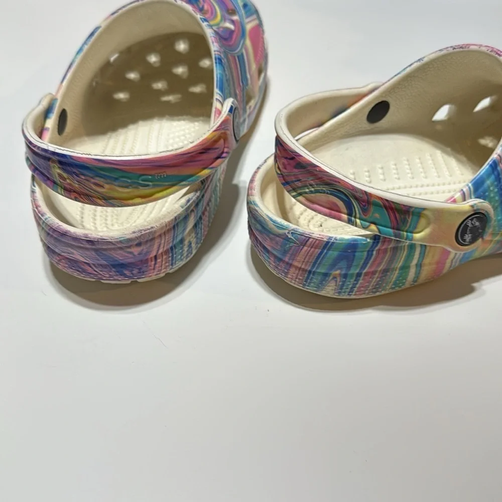 Crocs Classic Out Of This World li Clog, Unisex Sandals Sz J2